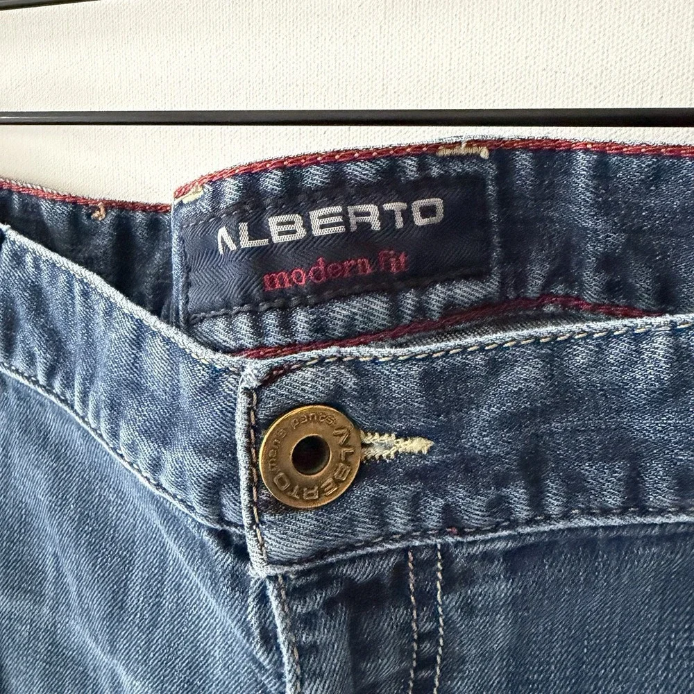 Alberto Jeans Mens 40x30 Modern Fit Straight Leg Medium Wash Stretch Denim